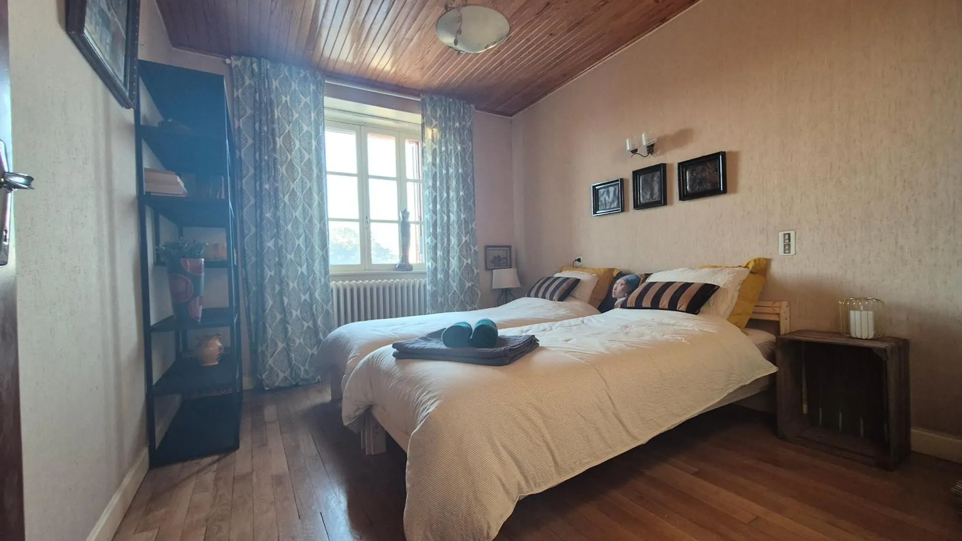 Maison La Vie De L'Aubrac - Gite Lo Bel Peis Saint-Symphorien-de-Thenieres 0*,  France