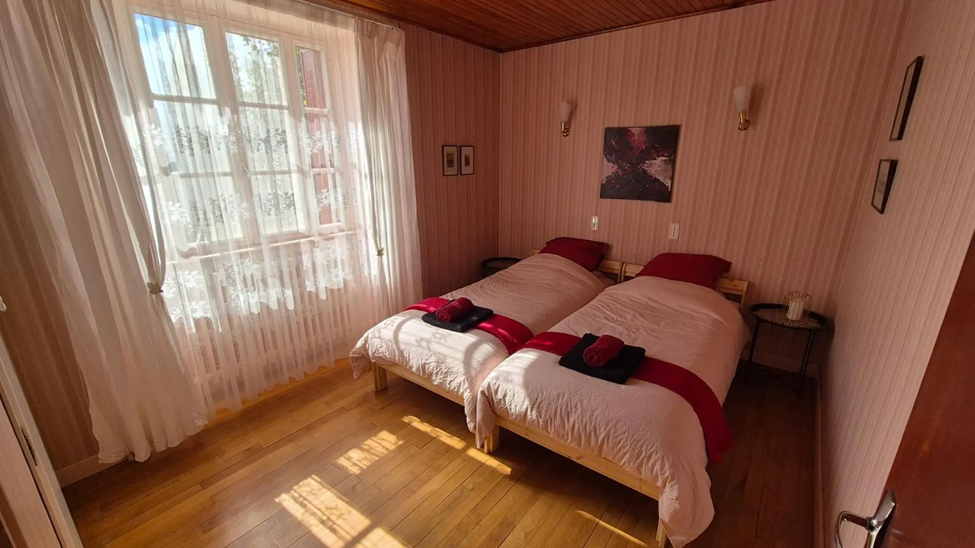 Maison La Vie De L'Aubrac - Gite Lo Bel Peis Saint-Symphorien-de-Thenieres 0*,